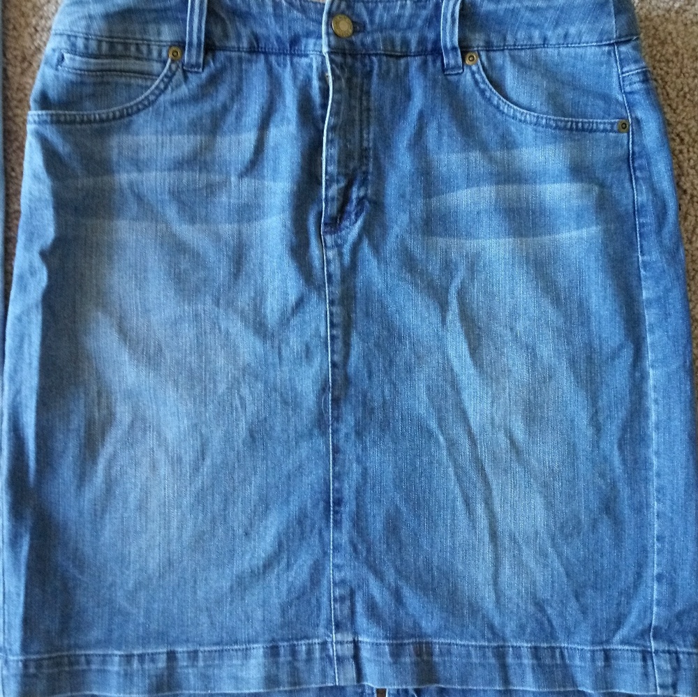 Jones New York Sz 8 Jean Skirt for Summer